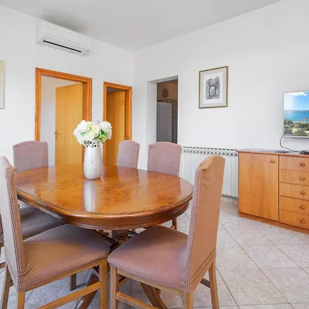 Ante Apartman *