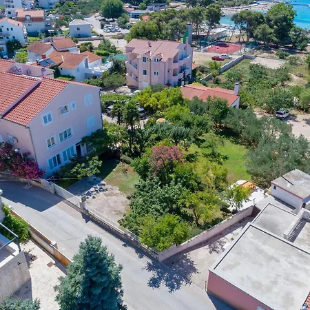 Ante Apartman *